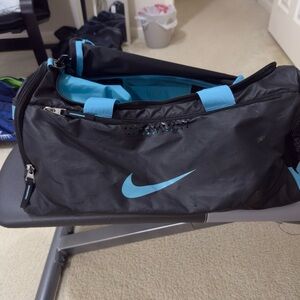 LIMITED EDITION NIKE PRO DUFFEL BAG